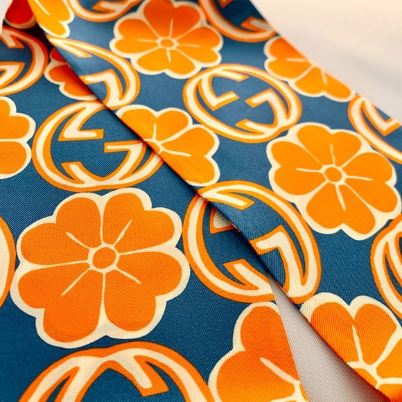 Gucci GG Flower Silk Foily Skinny Scarf in Blue Twilly Scarf NEW IN BOX - Picture 5 of 10